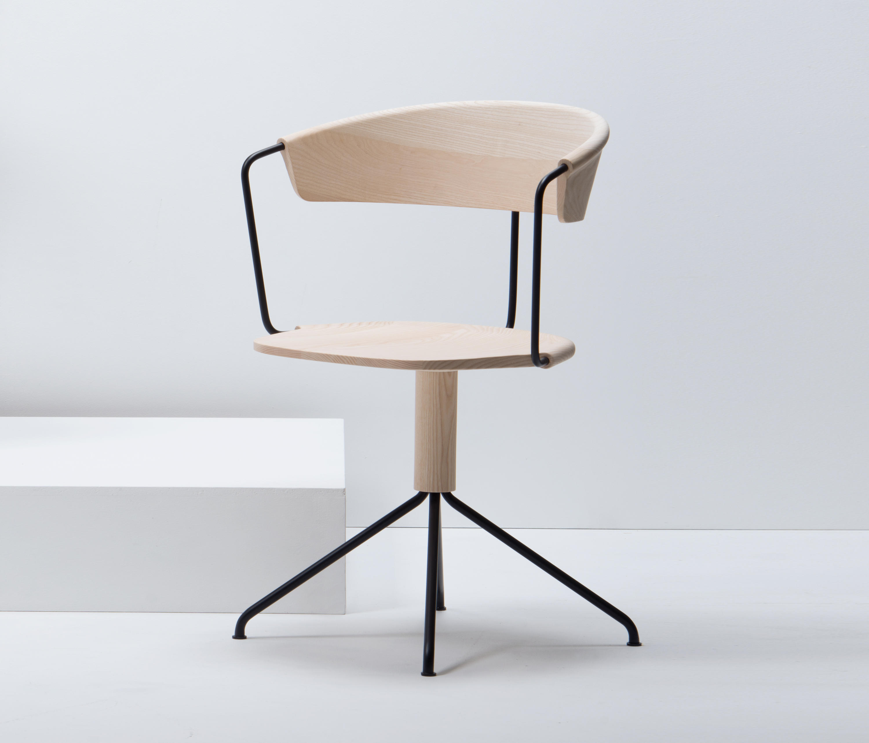 开云（中国） - 坐具|餐椅|办公家具|设计师家具|安西诺餐椅